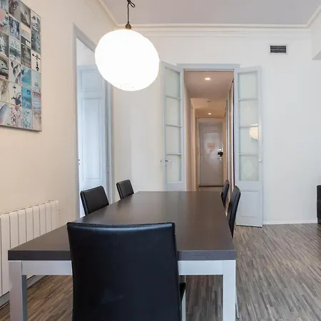 ApartEasy - Casanova Elegance Barcelona Exterior foto